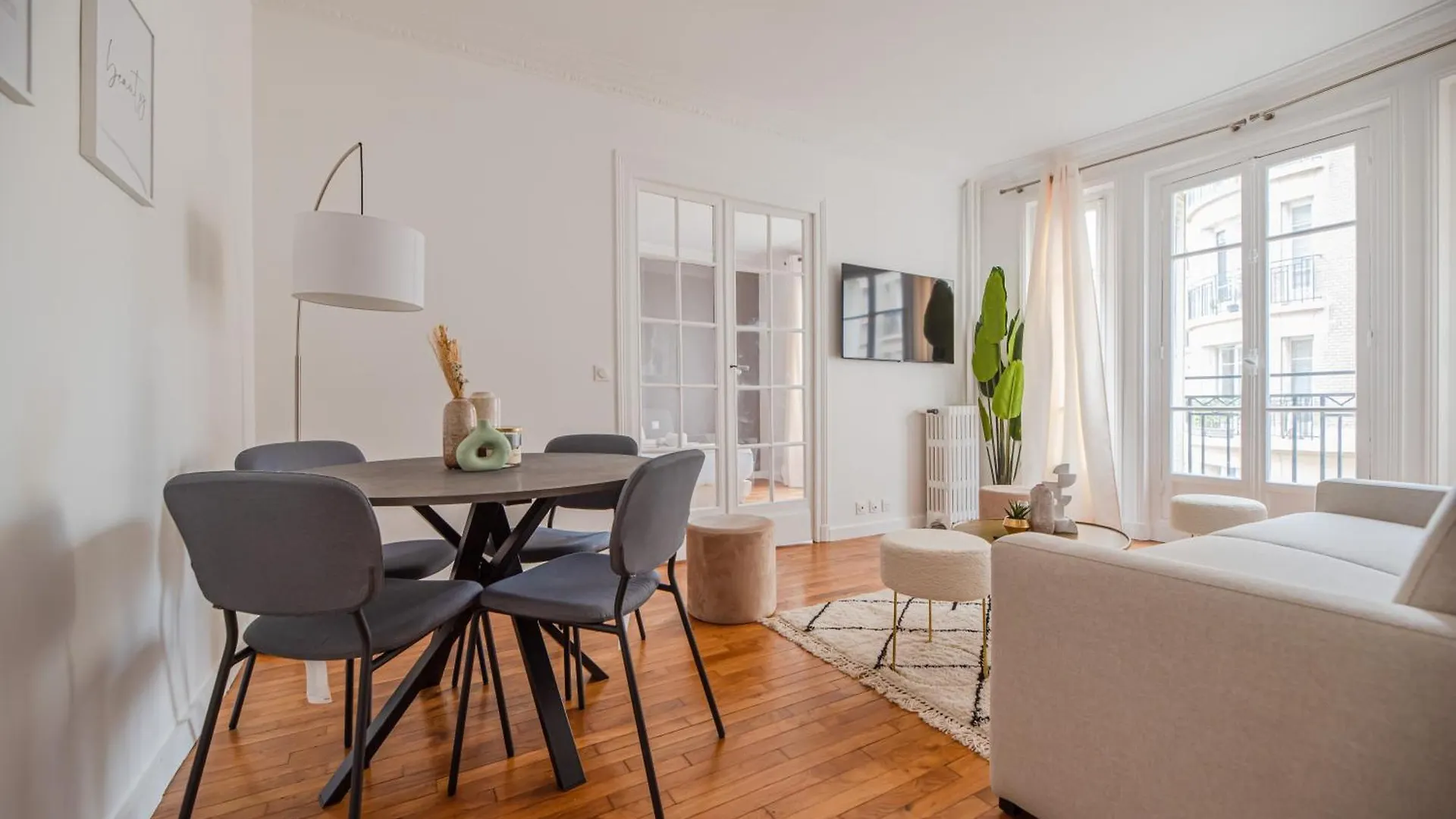 Nice Flat In Paris Near Sacre Coeur France